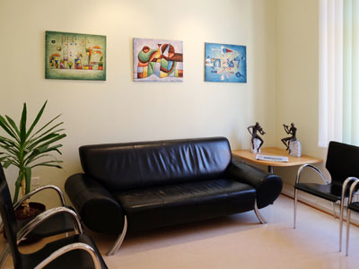 Praxis Dr. Pfautsch, Wartezimmer
